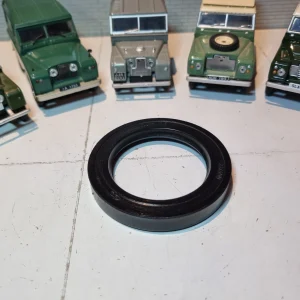 Land Rover Series Front Axle Case Oil Seal 1 2 2a 3