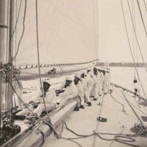 3AP7109 - Anonymous - Crew on the yacht Reliance, America’s Cup, 1903