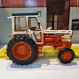 David Brown 1210 "Aged / Weathered" 1977-1980 4WD Tractor 43307 Britains 1:32