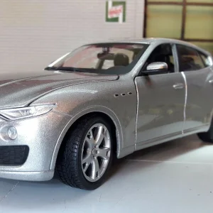 Maserati 2017 Levante S 21081 Bburago 1:24