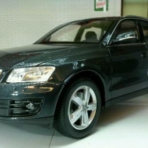 Audi 2015 Q5 22518 Welly 1:24